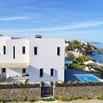 Black Pearl - Sea Front Villa Ambelász