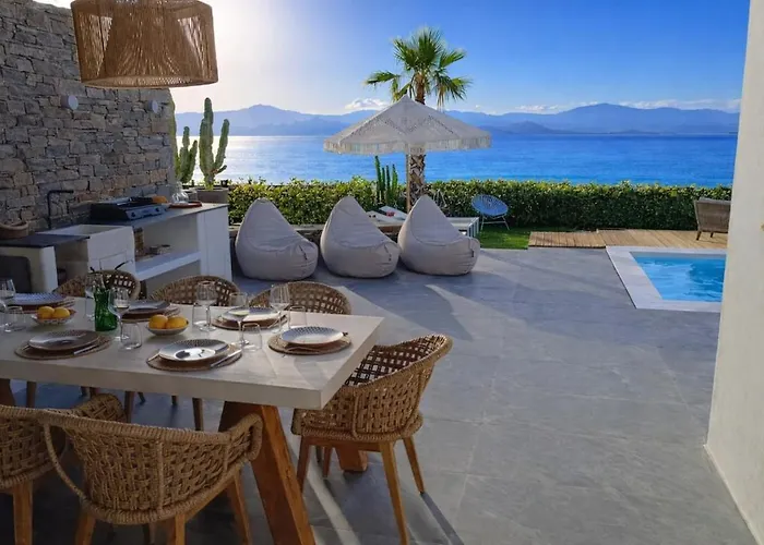 Black Pearl - Sea Front