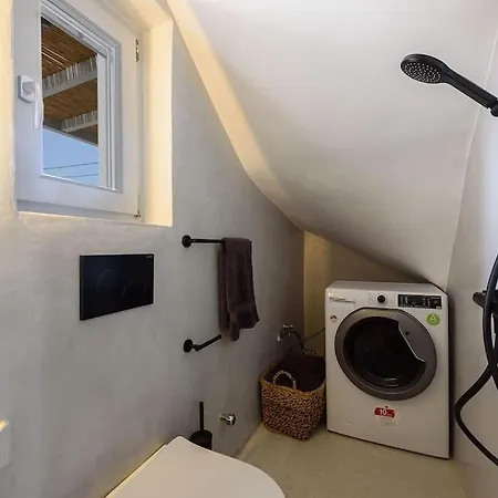 Black Pearl - Sea Front * Ampelas