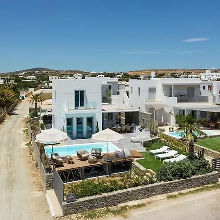 Black Pearl - Sea Front Villa