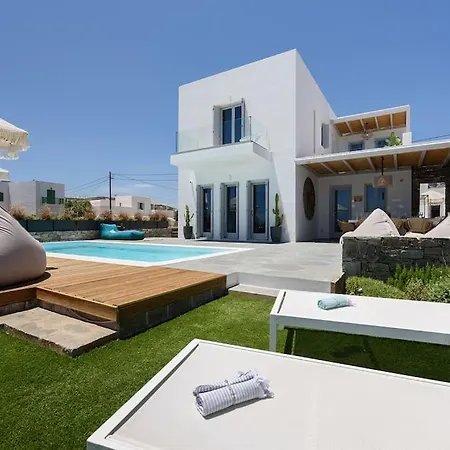 Black Pearl - Sea Front Villa Ampelas