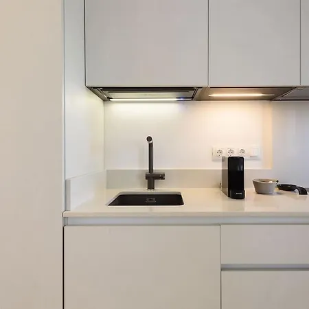 Black Pearl - Sea Front *