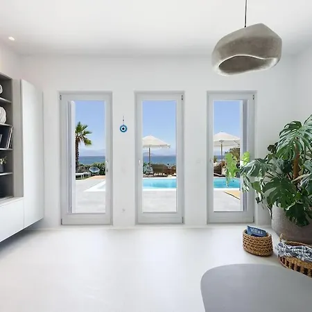 Black Pearl - Sea Front Ampelas