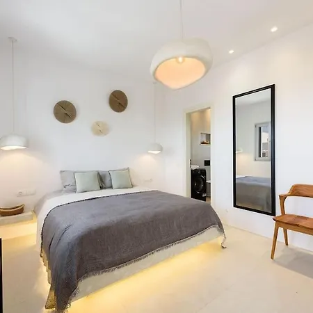 Black Pearl - Sea Front