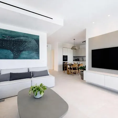 Villa Black Pearl - Sea Front *