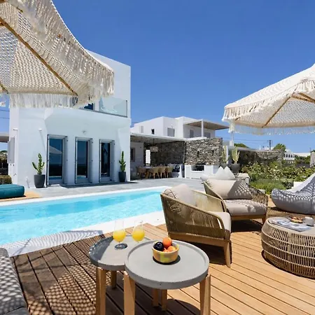 Black Pearl - Sea Front Villa Ampelas